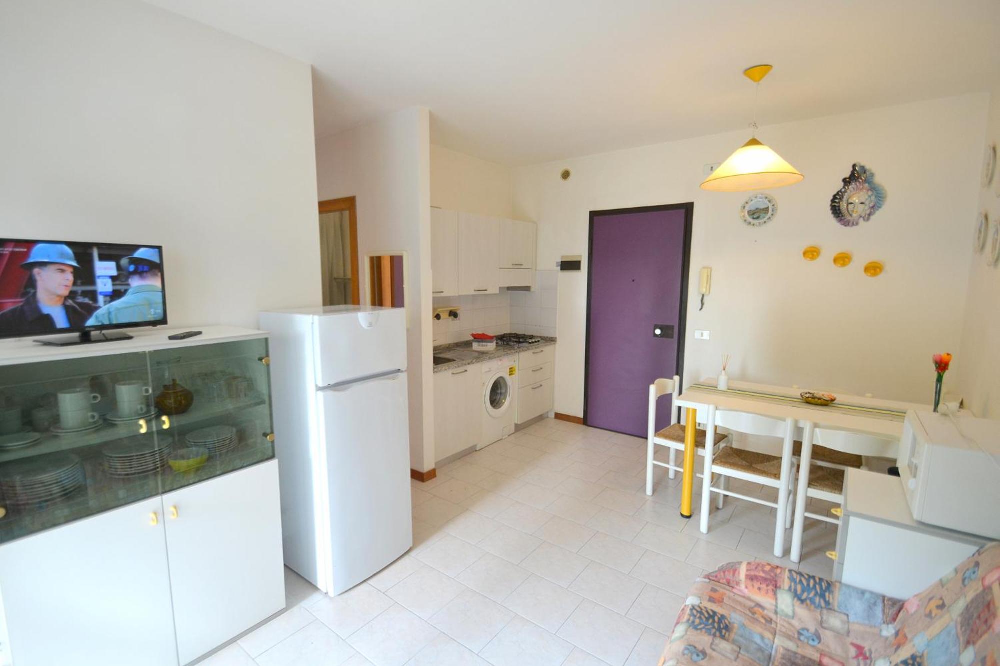 Beachfront Cozy Flat 1-bedroom With Balcony Bibione